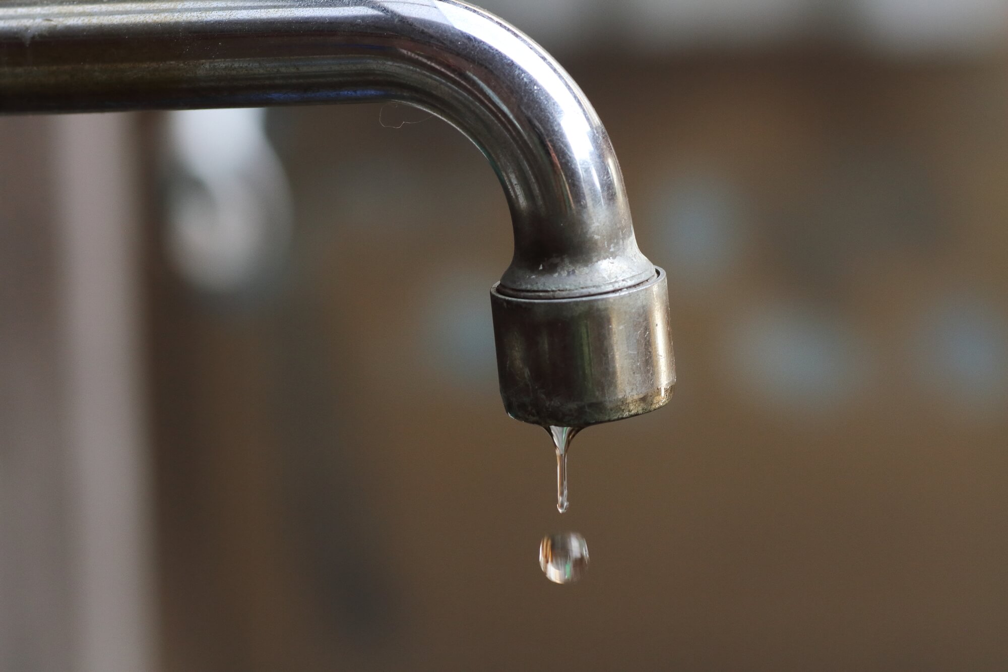 蛇口の種類と水漏れ箇所別の原因と修理方法