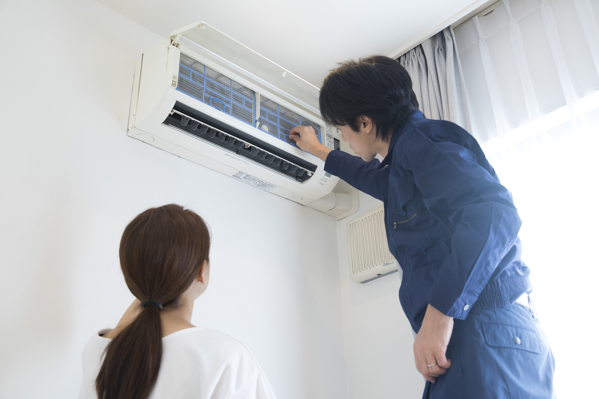 エアコンを修理する業者